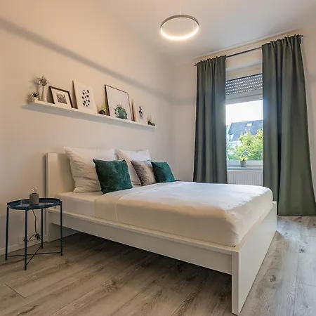 Business Or Apartman *